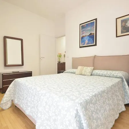 Apartment Sanguineti Flexyrent Ac