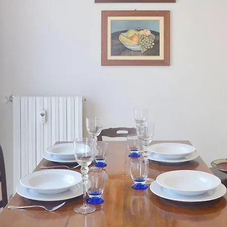 Sanguineti Flexyrent Ac 公寓